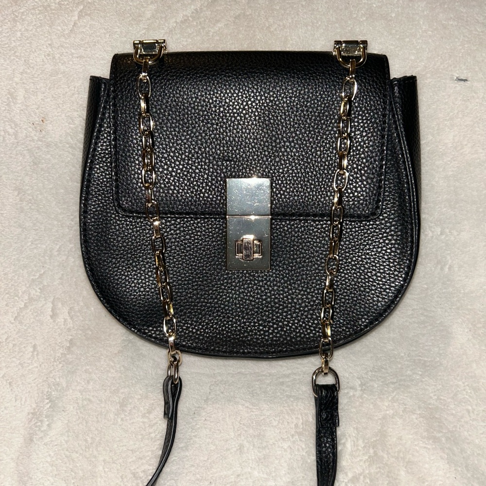 Elegant Black Chain Shoulder Bag